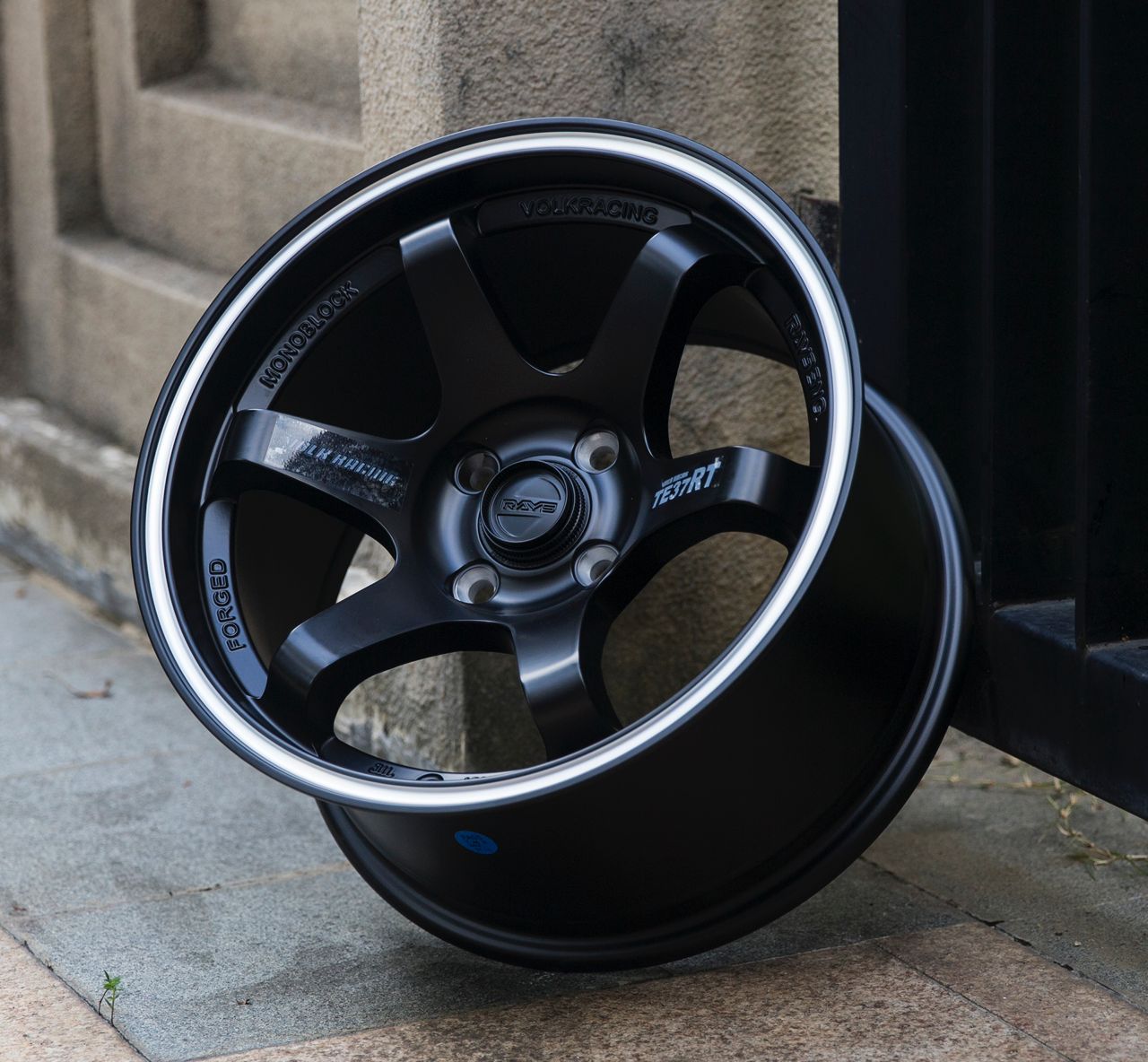 Volk Racing TE37 15" 4×100 8.25J ET20