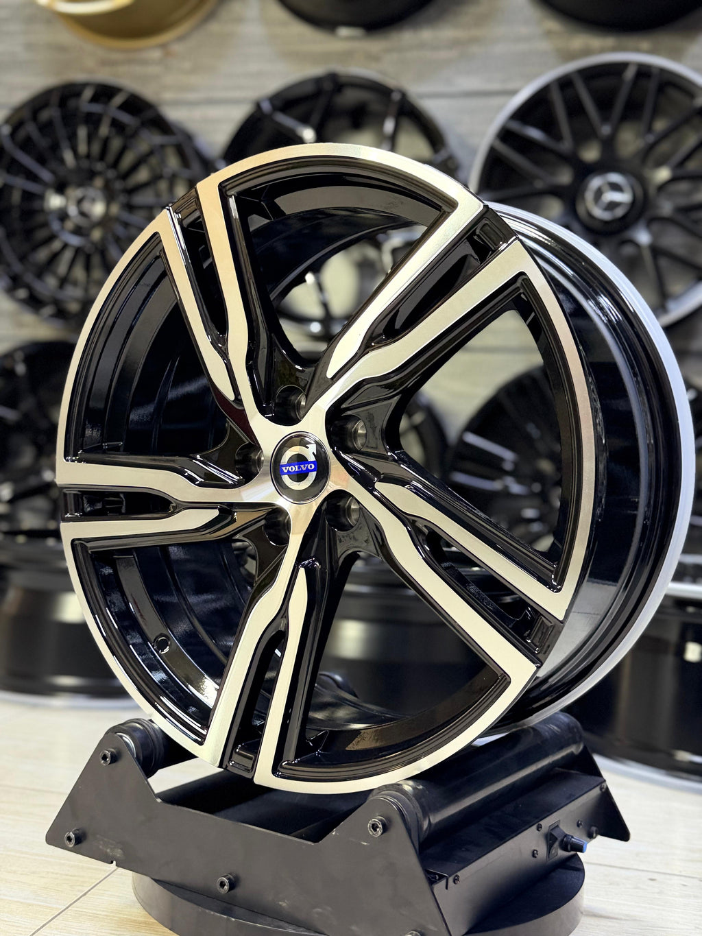 19" Volvo Wheel