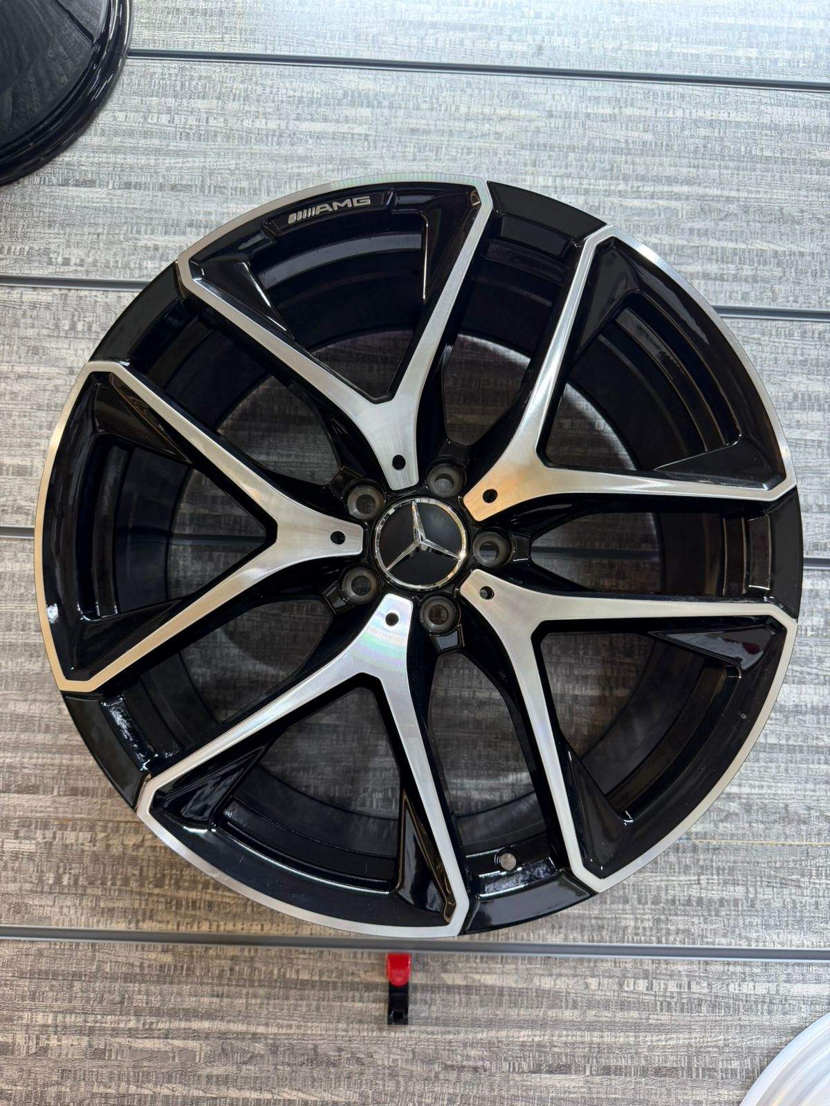 20" Mercedes Benz Wheel