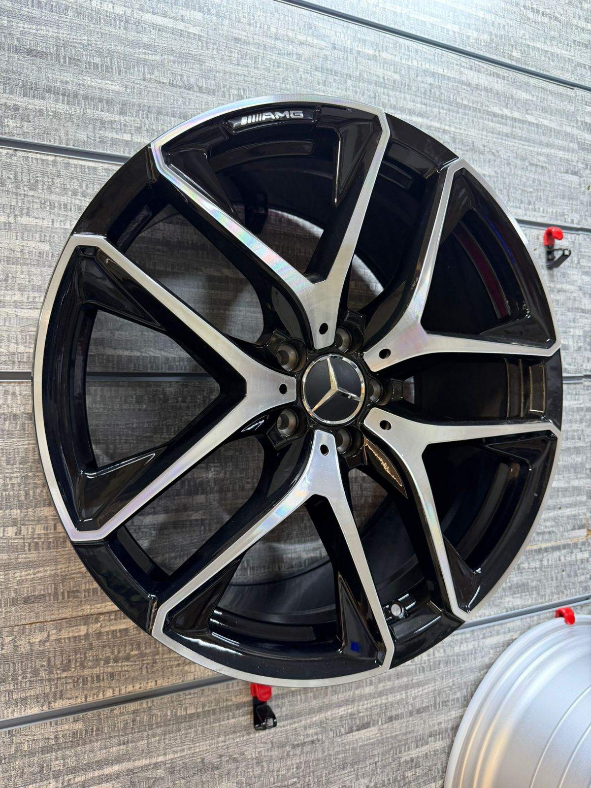 20" Mercedes Benz Wheel
