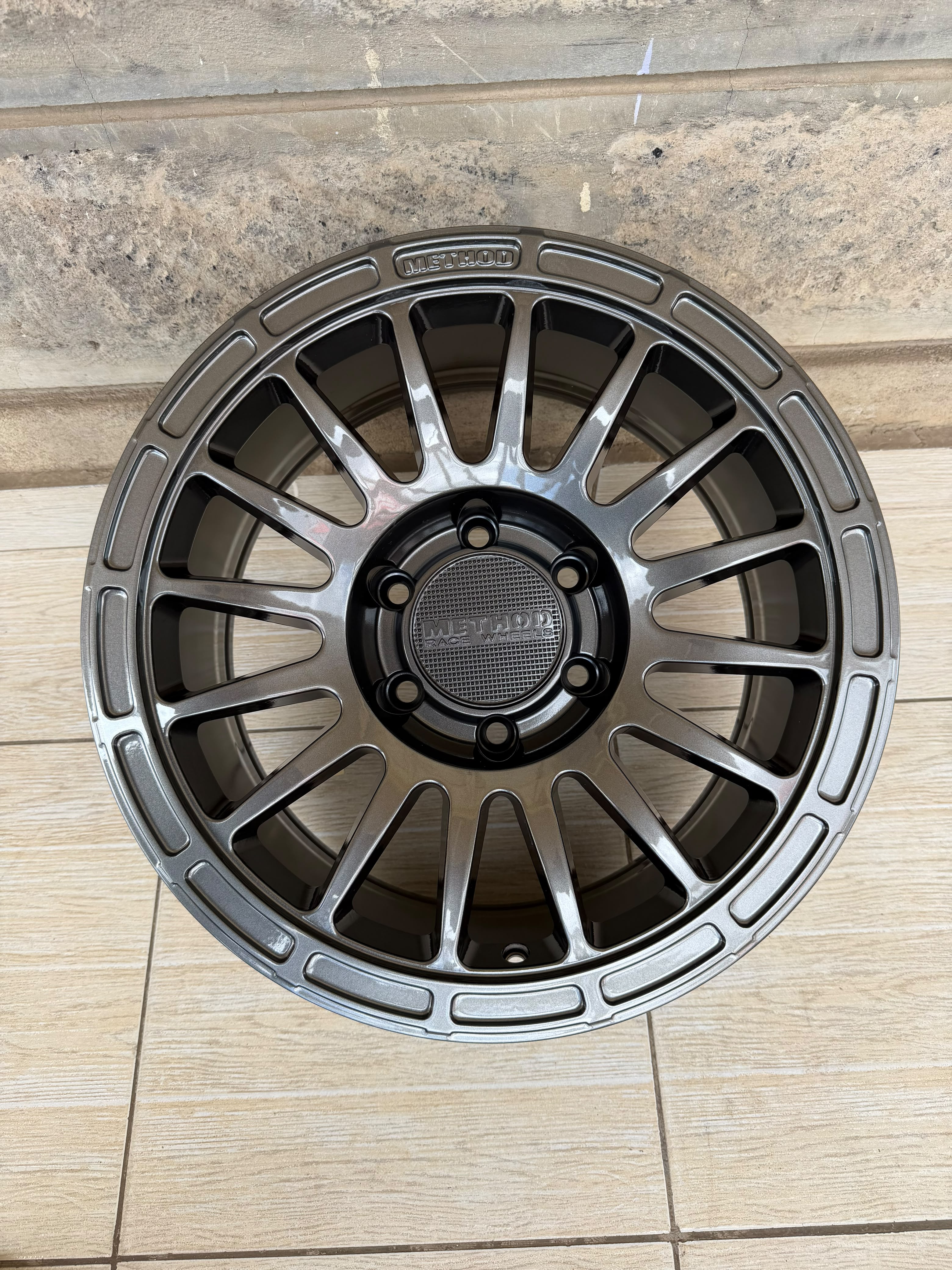 Method Race Wheels MR314 17" 6x139.7 | ET0 | Gloss Titanium
