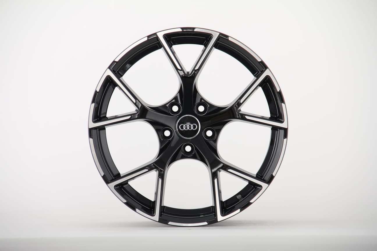 Audi 17" Black Machined Alloy Wheel - 5x112 PCD