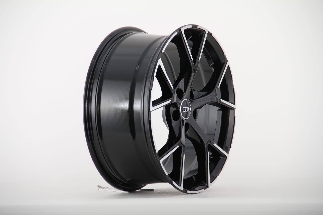 Audi 17" Black Machined Alloy Wheel - 5x112 PCD